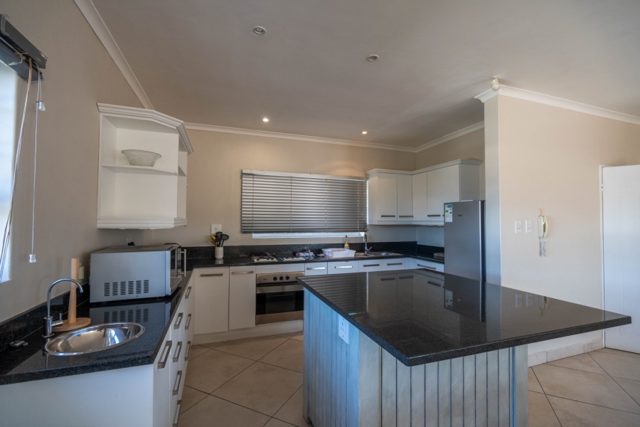 6 Bedroom Property for Sale in West Bank Eastern Cape